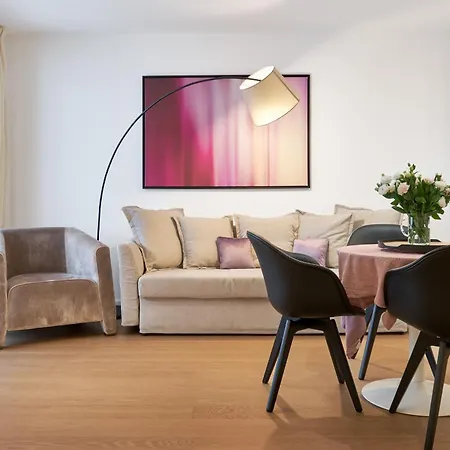 Monaco Bliss Apartments 公寓 *